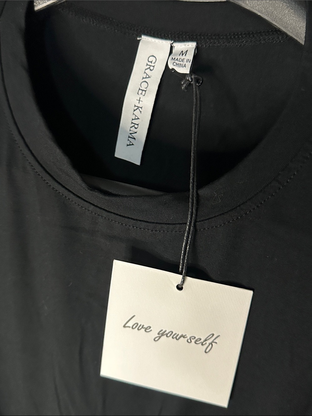 Grace and Karma Black Long-Sleeve Twist Front Top - Picture 3 of 4